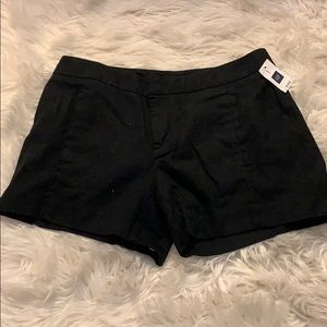 Black gap shorts